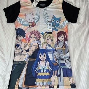 HOT TOPIC FAIRYTAIL TSHIRT WOMEN MEDIUM